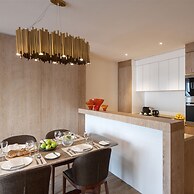 The Bentley Luxury Hotel and Suites