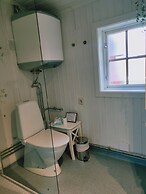 Charming 2-bed House at the Lake Close Gustavsfors