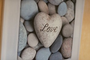 Inside No. 9 Retreat