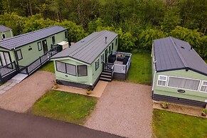 Inside No. 9 Retreat