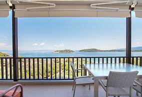 Nereus Apts by halu Villas