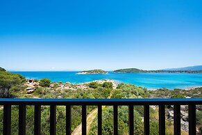 Nereus Apts by halu Villas