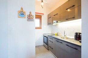 Nereus Apts by halu Villas