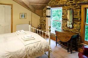 Stunning 6-bed House With Huge Garden on Dartmoor