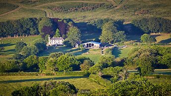 Stunning 6-bed House With Huge Garden on Dartmoor