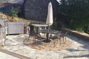 Stunning 6-bed House With Huge Garden on Dartmoor