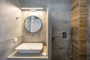 Drios Luxury Studios