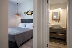 Drios Luxury Studios