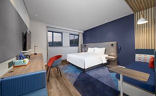 Holiday Inn Express Chongqing Airport Zone by IHG