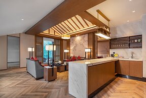 Holiday Inn Resort Mengding Mountain by IHG