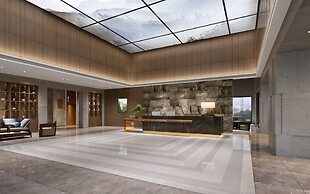 Holiday Inn Resort Mengding Mountain by IHG