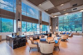 Holiday Inn Resort Mengding Mountain by IHG