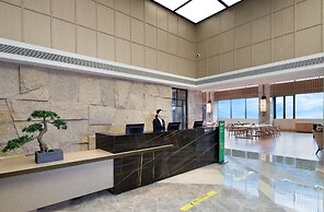 Holiday Inn Resort Mengding Mountain by IHG
