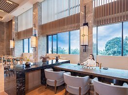 Holiday Inn Resort Mengding Mountain by IHG