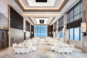 Holiday Inn Resort Mengding Mountain by IHG