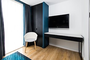 Staybridge Suites Cardiff by IHG