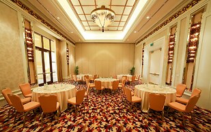 Holiday Inn Resort Ho Tram Beach by IHG