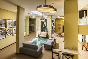 Urban Green Hotel & Suites