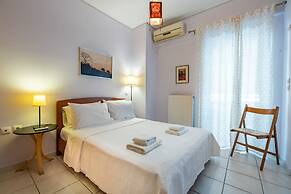 Flat in central location with pr parking