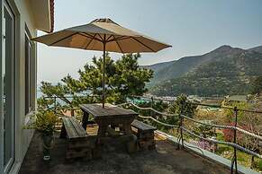 Geoje Badatga, Aesop Ajeossine jip