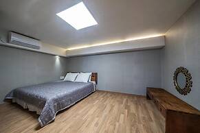 Geoje Badatga, Aesop Ajeossine jip