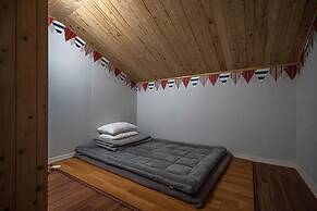 Geoje Badatga, Aesop Ajeossine jip