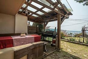 Geoje Badatga, Aesop Ajeossine jip