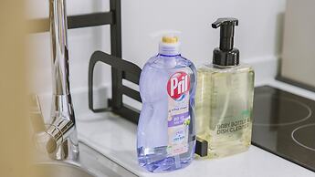 Jeju Hi Mom Kids Family Pension Black