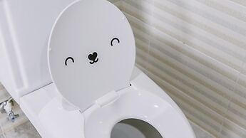 Jeju Hi Mom Kids Family Pension Black