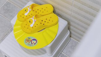 Jeju Hi Mom Kids Family Pension Black