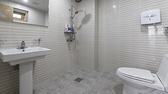 Jeju Hi Mom Kids Family Pension Black