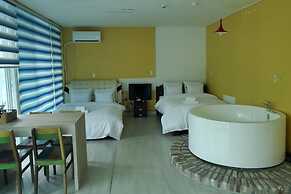Gapyeong Clubviva Spa Pension