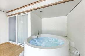 Gapyeong Clubviva Spa Pension