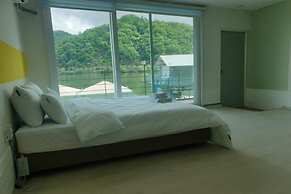 Gapyeong Clubviva Spa Pension