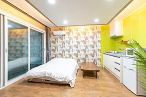 Seogwipo Dobitnarae Resort