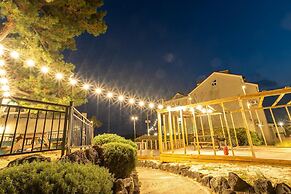 Seogwipo Dobitnarae Resort