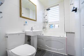 Seogwipo Dobitnarae Resort