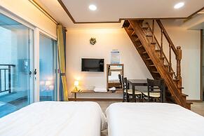 Seogwipo Dobitnarae Resort