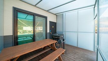 Gapyeong Yeoldudal Spapension&camping