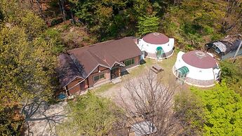 Yangpyeong Santa Pension