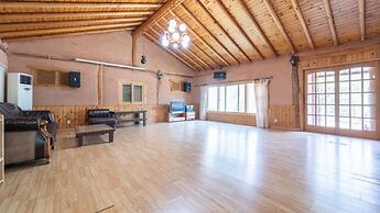 Yangpyeong Santa Pension