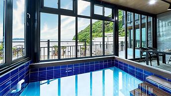 Namhae Yanghwa Seaside Pension