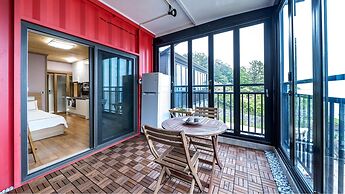 Namhae Yanghwa Seaside Pension