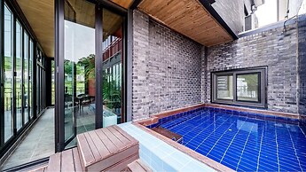 Namhae Yanghwa Seaside Pension