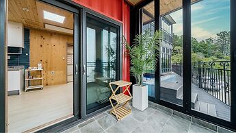 Namhae Yanghwa Seaside Pension