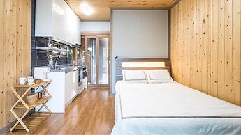 Namhae Yanghwa Seaside Pension