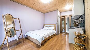 Namhae Yanghwa Seaside Pension