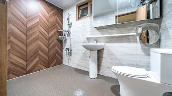 Namhae Yanghwa Seaside Pension