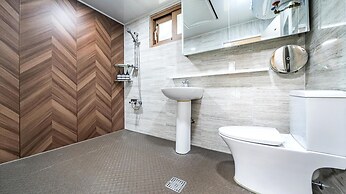 Namhae Yanghwa Seaside Pension