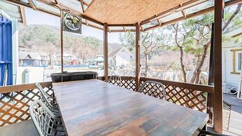 Gapyeong Pulkkot Pension